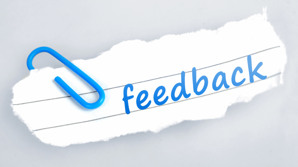 TOEIC Speaking & Writing làm tốt sao điểm vẫn thấp? tu hoc toeic speaking writing khong co feedback.jpg